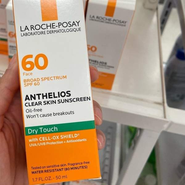 Protector solar La Roche-Posay Anthelios Clear Skin Dry Touch Face Sunscreen- SPF 60